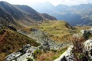 71 Scendo con vista sul vallone tra Arete e Valegino che scendero